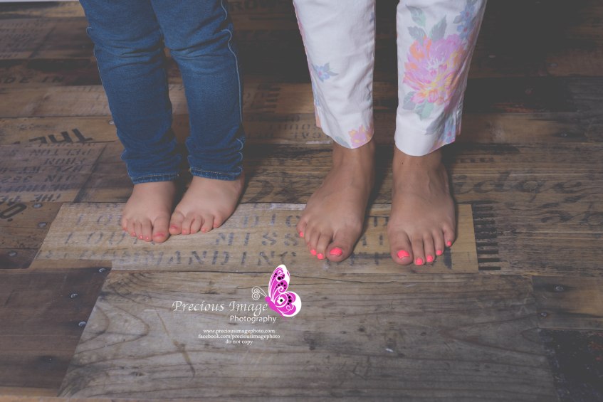 adorable feet photo in lancaster, pa